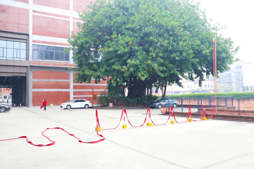 花季传媒免费观看下载陶瓷总部营销中心鞭炮齐鸣